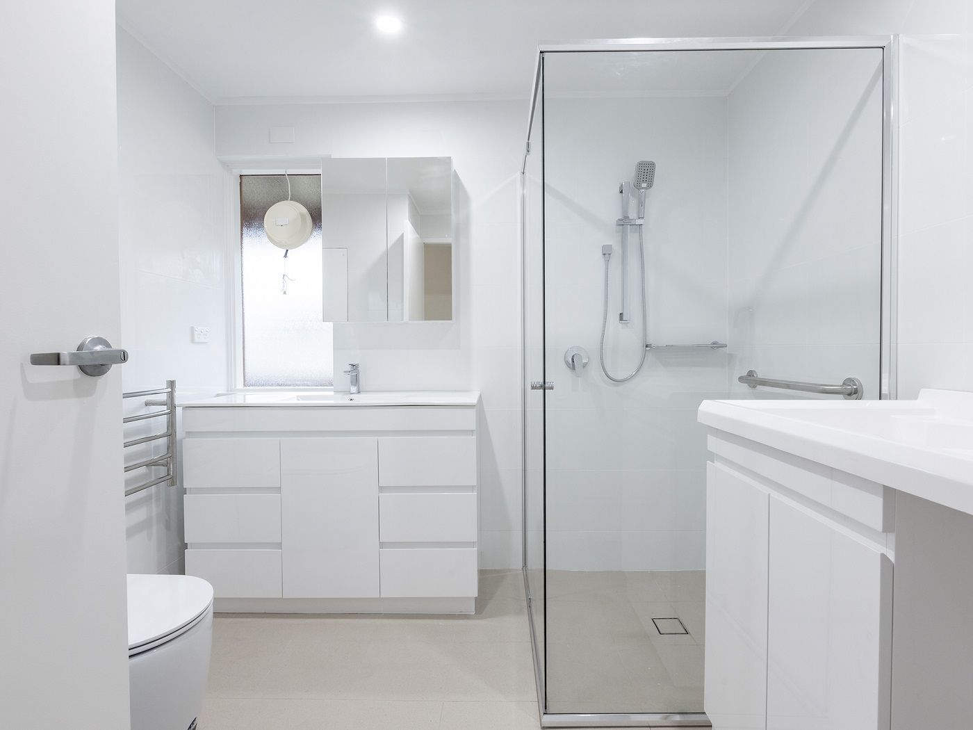 Renovated 2 Bedroom Unit with Garden Views 