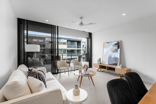 Elevated views, exceptional value and effortless Arcadia living