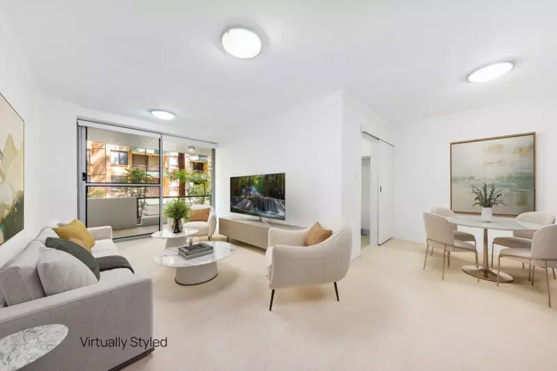 Renovated Apartment with Garden Outlook