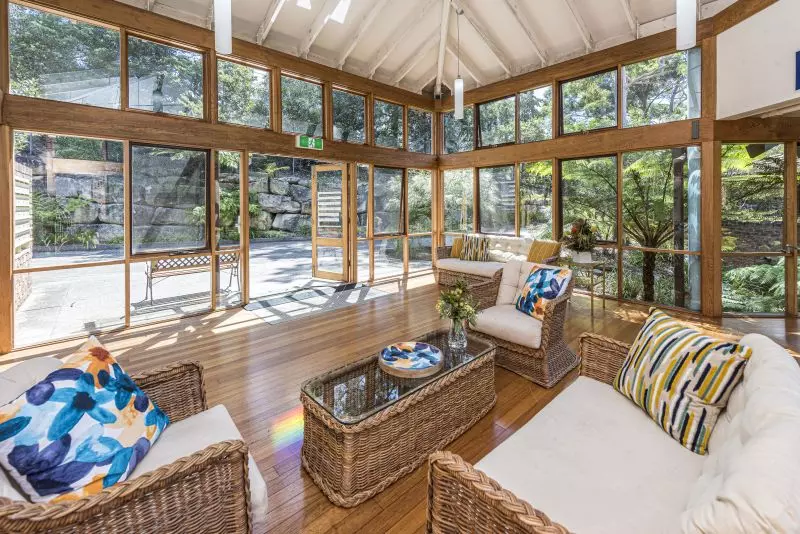 Stylish refurbished home in a tranquil setting!