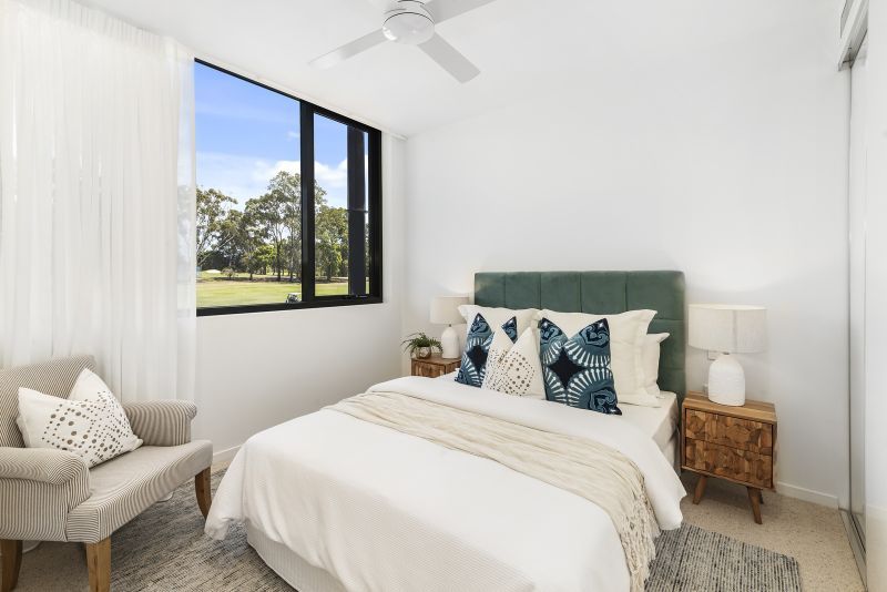 South-facing apartment with stunning Burleigh Golf Course views