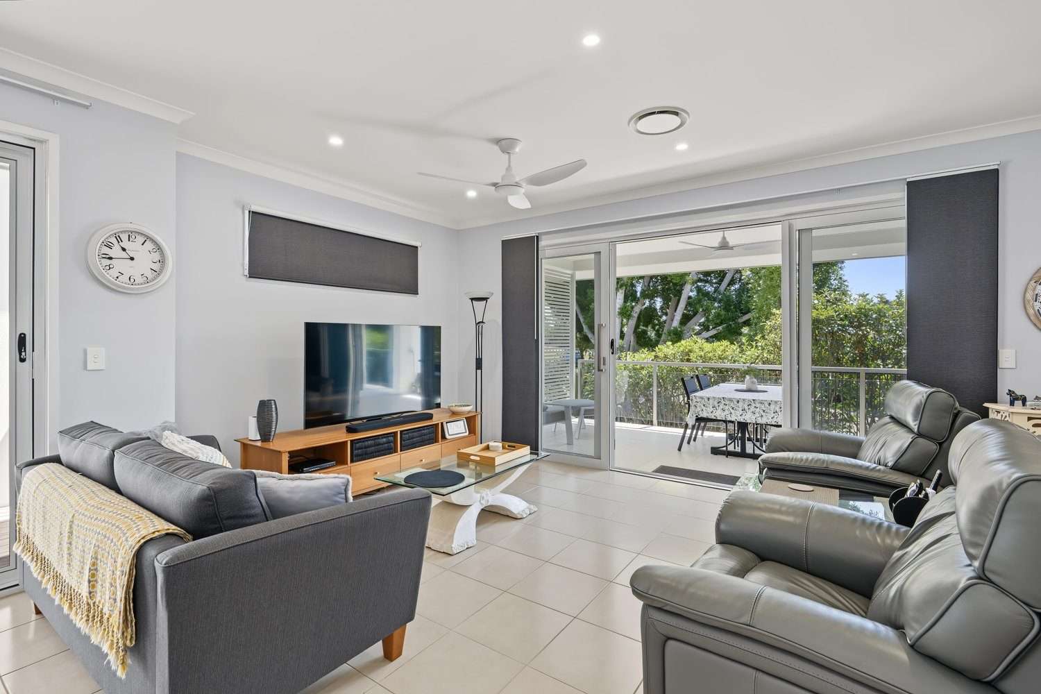 Corner Position, Premium Living