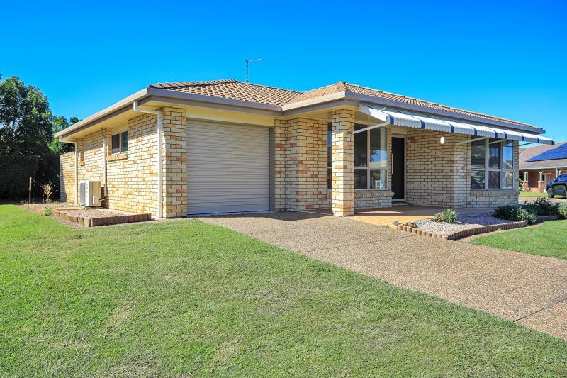 Stand alone villa, ready now!