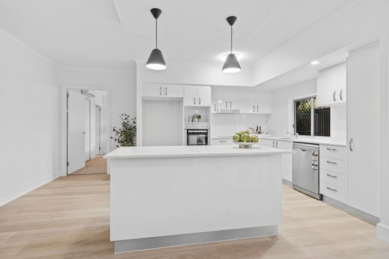 Spacious ground level 2-bedroom apartment