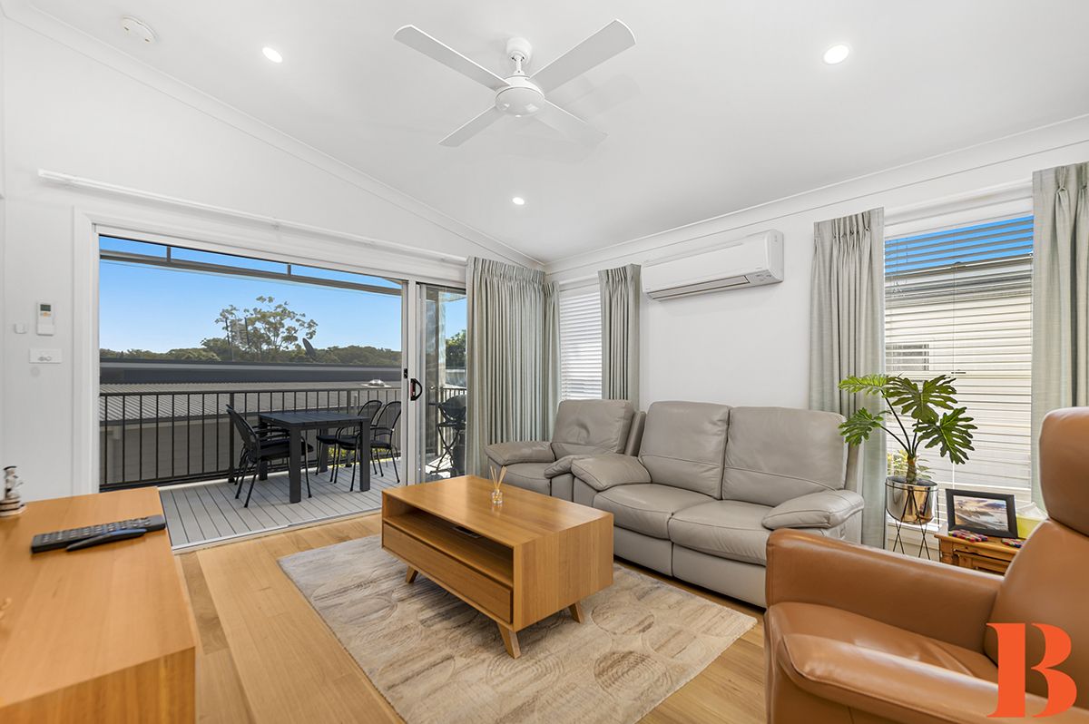 DEPOSIT TAKEN / UNDER CONTRACT - Gated Community - Minutes walk to Pool, Community Centre and Shopping