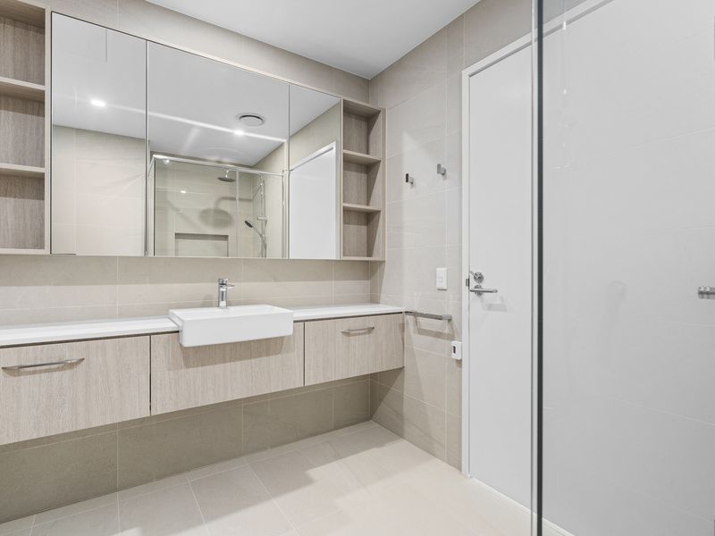 Elegant Apartment with Sunlit Balcony with this 'Finch Design'