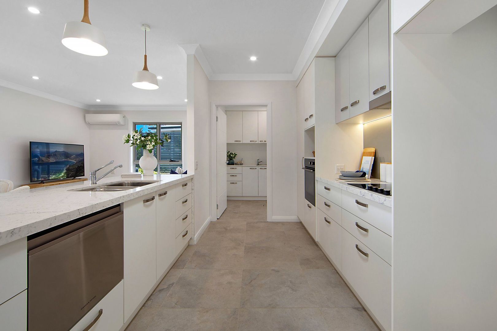 Spacious 'Hawkesbury' villa design