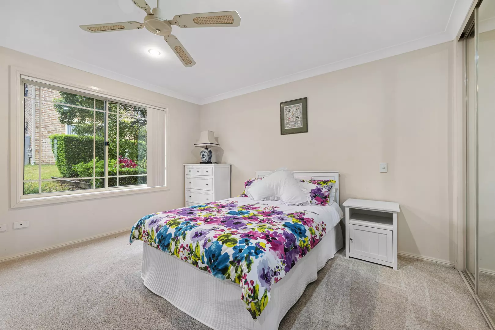 2 Bedroom unit With Private Rear