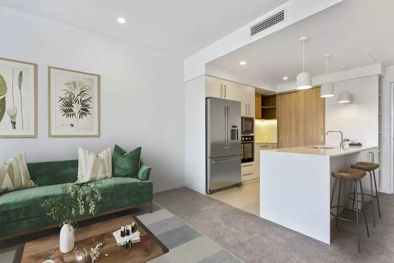 Top-Floor Coastal Retirement in the Heart of Maroochydore