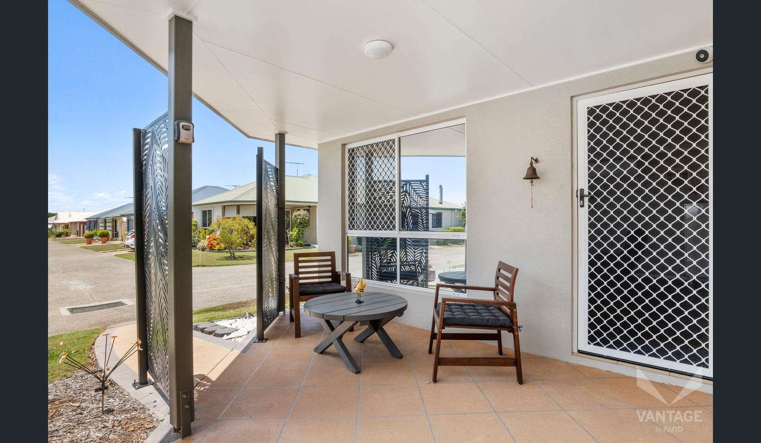 A Peaceful Perimeter Position with Privacy and Comfort