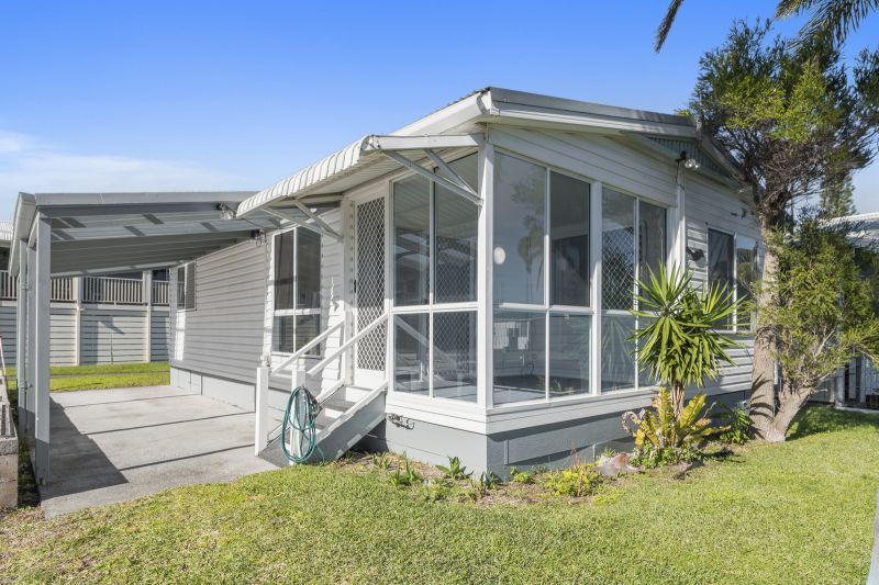 Jettys by the Lake - Site 74