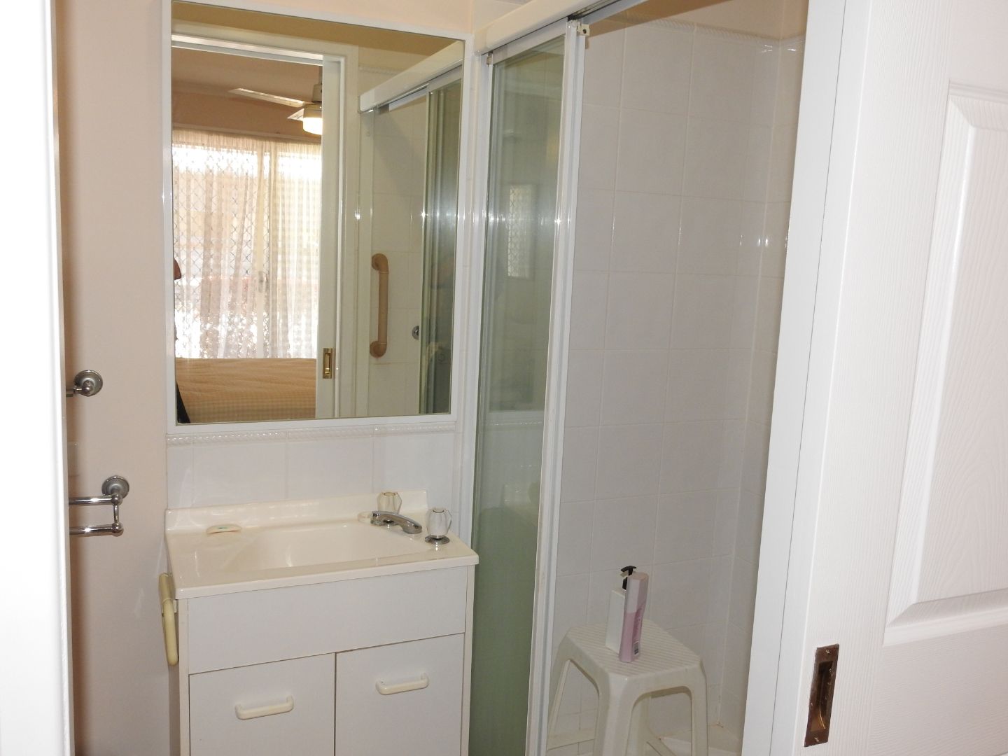 Easy stroll to the Lake