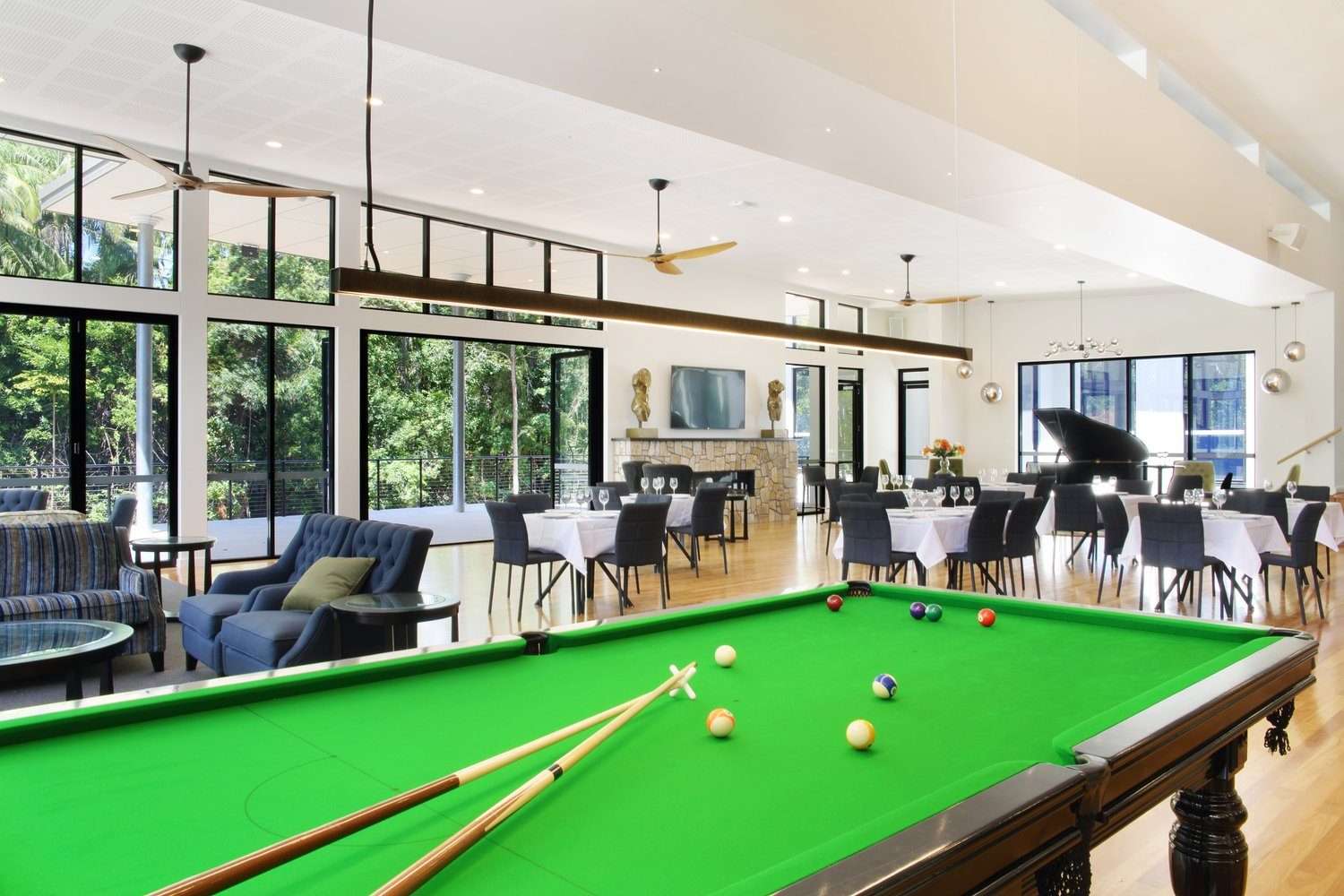 Modern Living, Prime Position