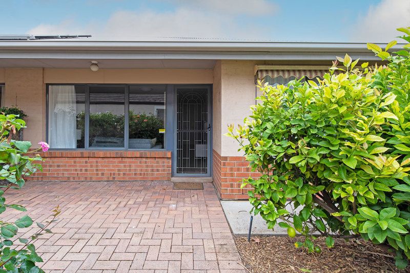 Stunning renovated villa set amongst lovely gardens