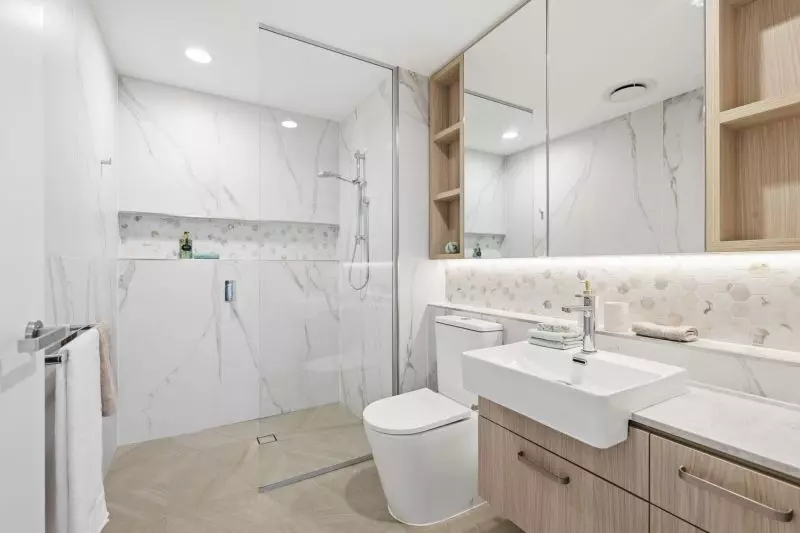 Elegant apartment with views to the tree tops