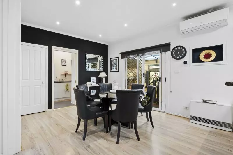 Beautifully Updated Modern Retreat