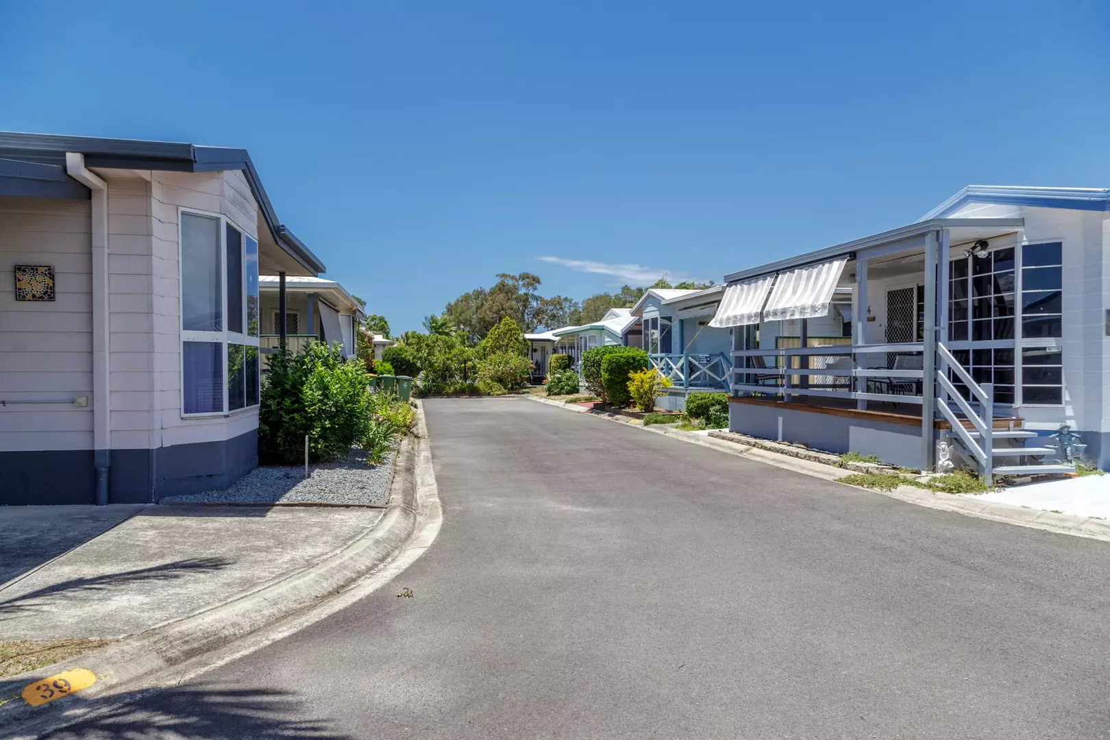 Red Gum Over 50s living Coombabah - Where neighbours become friends 