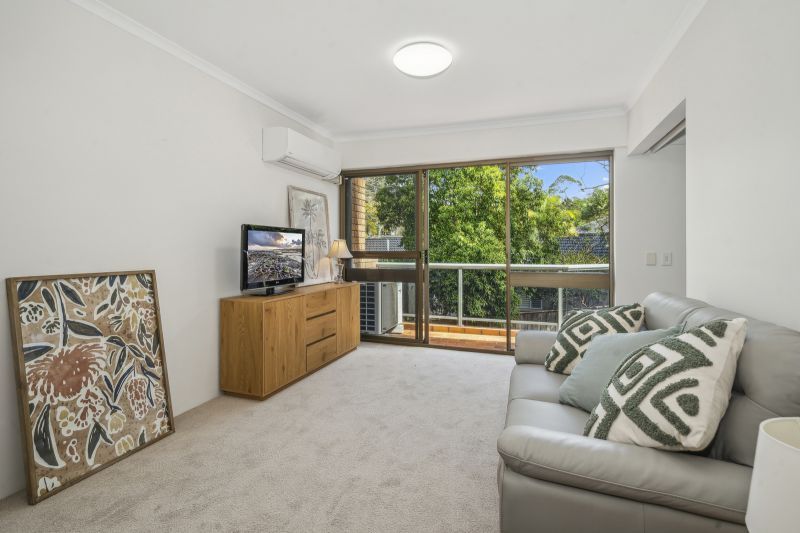 Sunny one-bedroom apartment