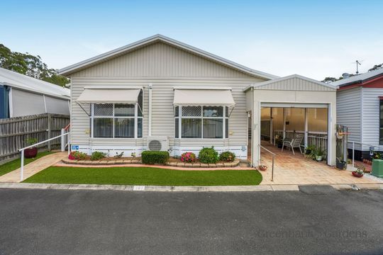 Stylish & Easy-Care Living in Greenbank Gardens