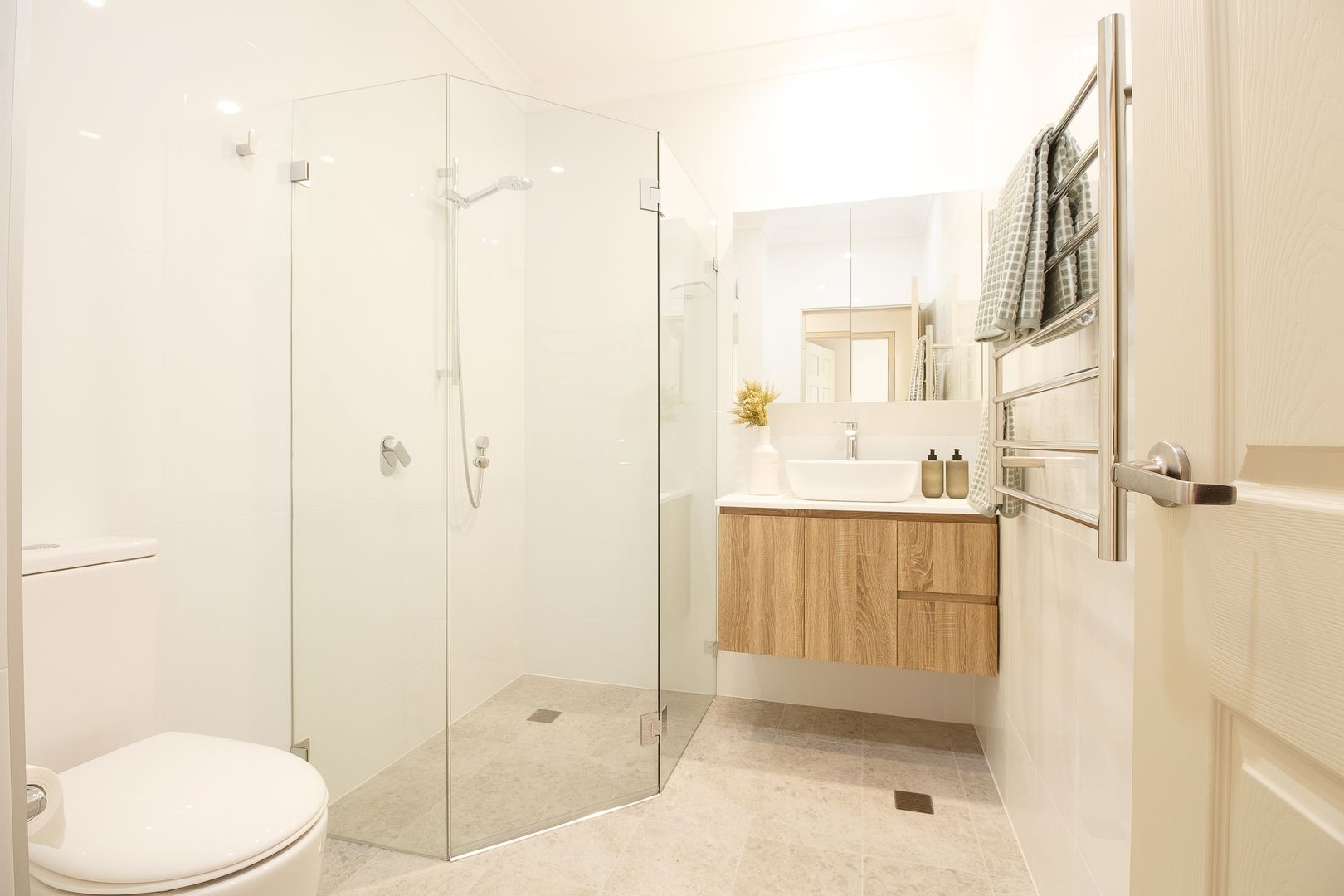Stylish two-bedroom retirement living in the heart of Hunters Hill