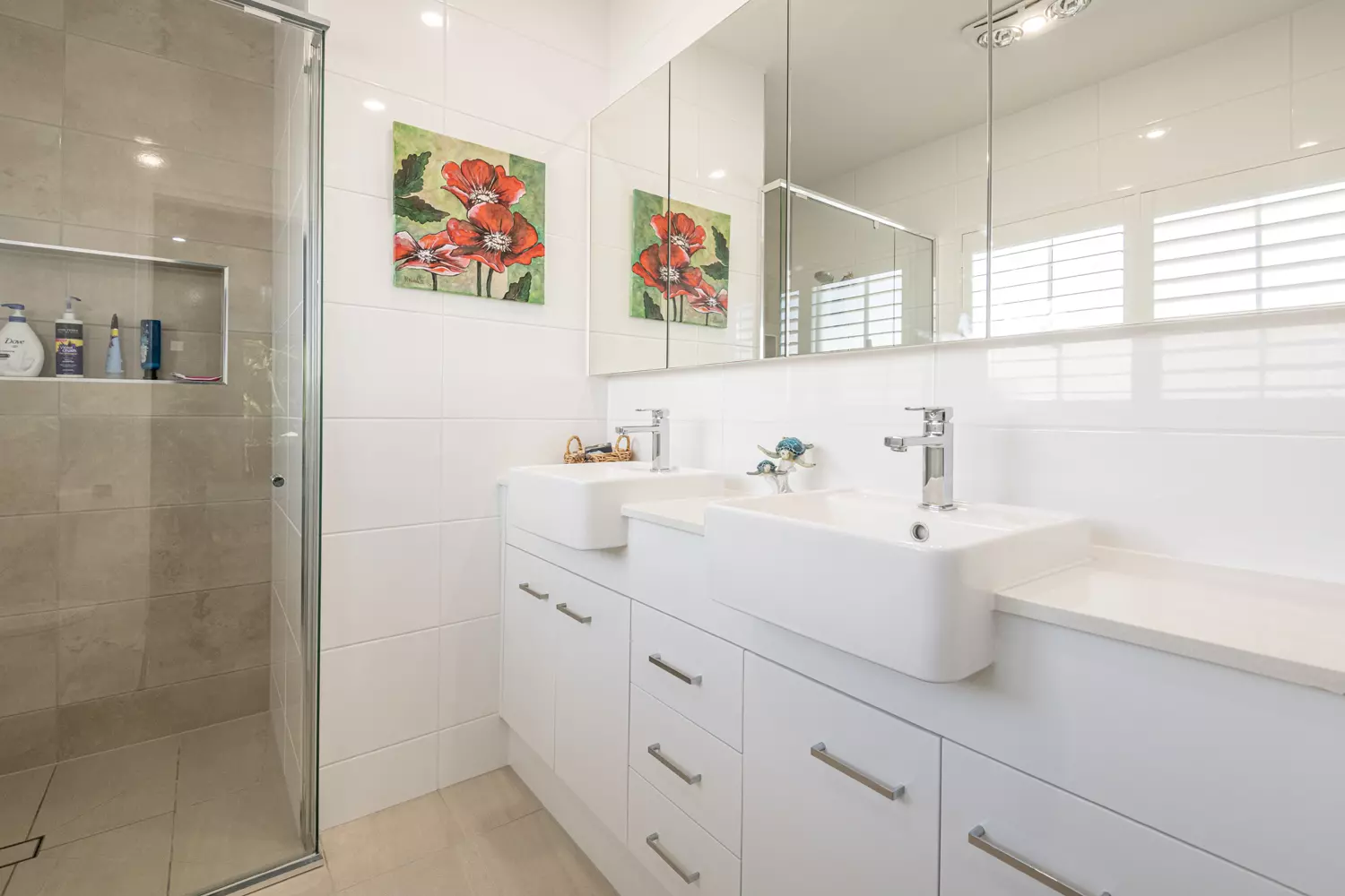 Prime Location-A Home You Don’t Want to Miss! 