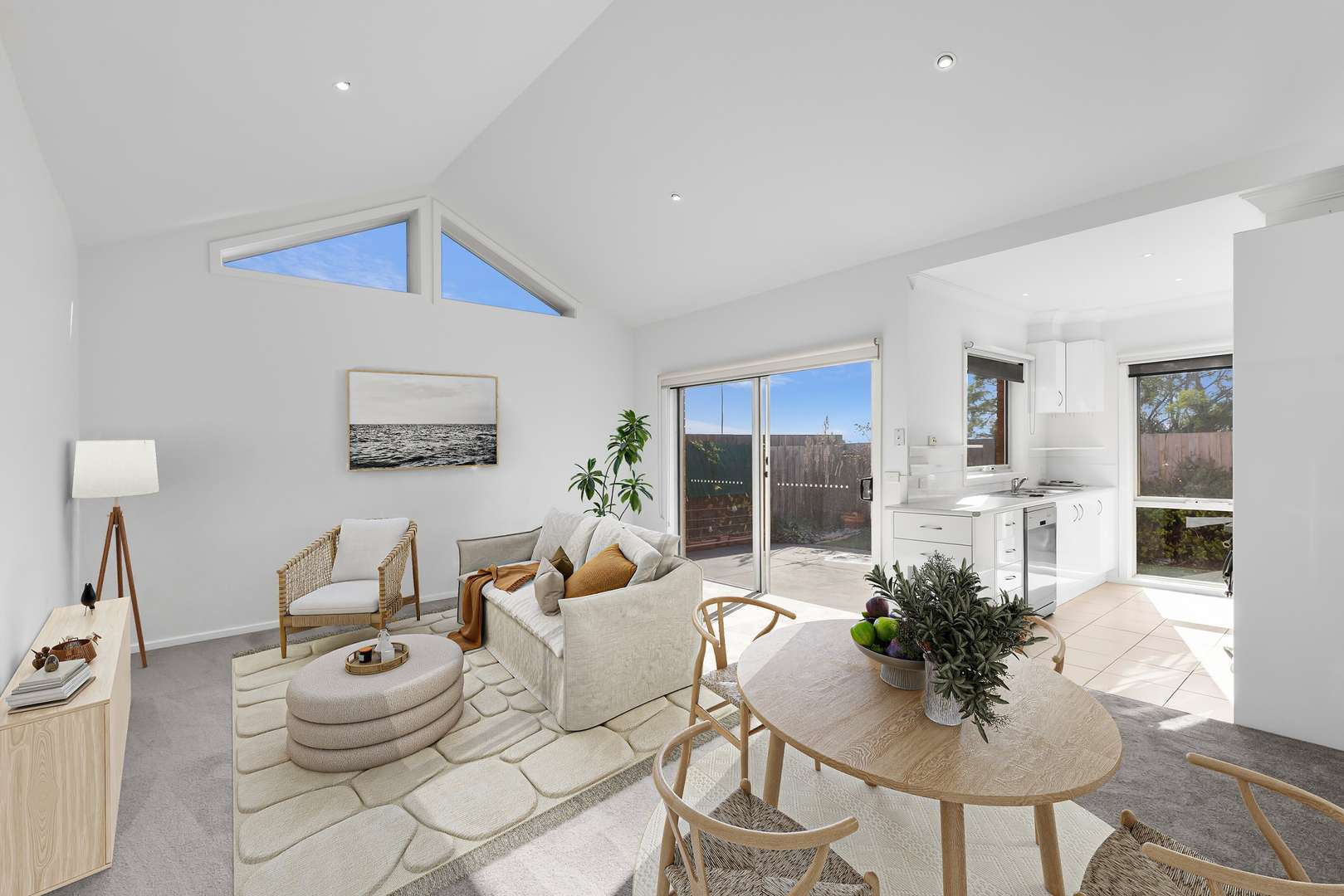 Spacious 3-Bedroom Villa with Garage