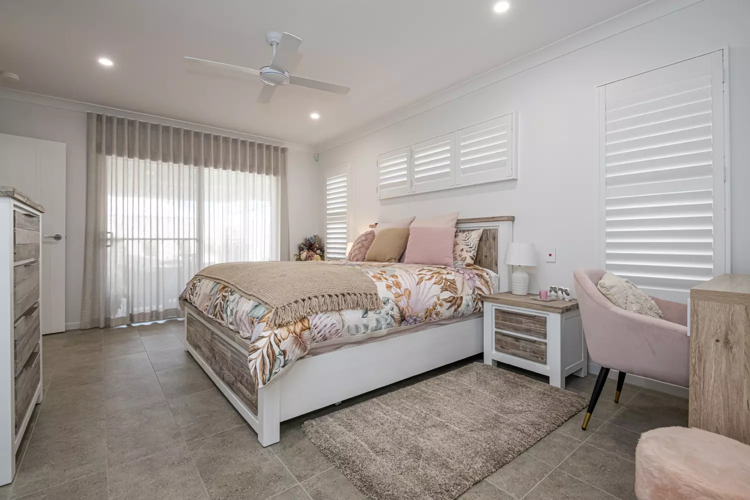 Exquisite Willow Design