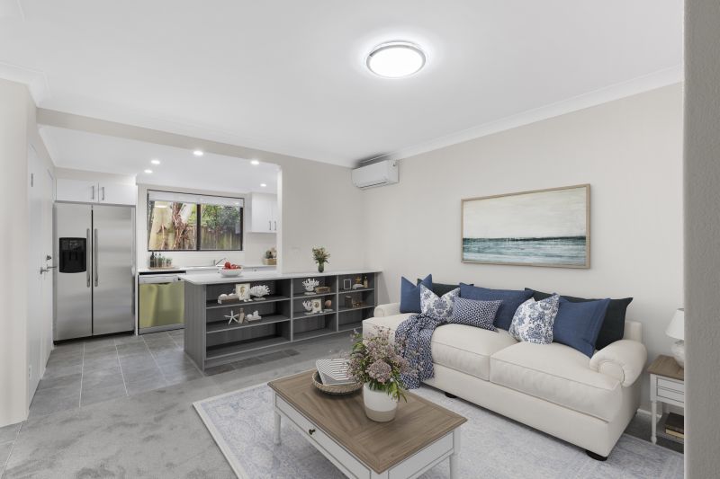 Beautifully renovated 1 bedroom  ground floor apartment close to the main clubhouse with large courtyard.