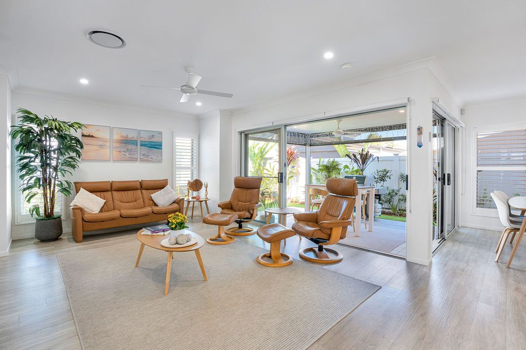 Palm Lake Resort Caloundra Cay