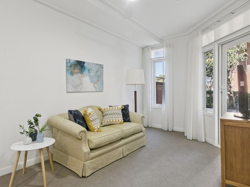 Stylish Home with Garden Terrace Access