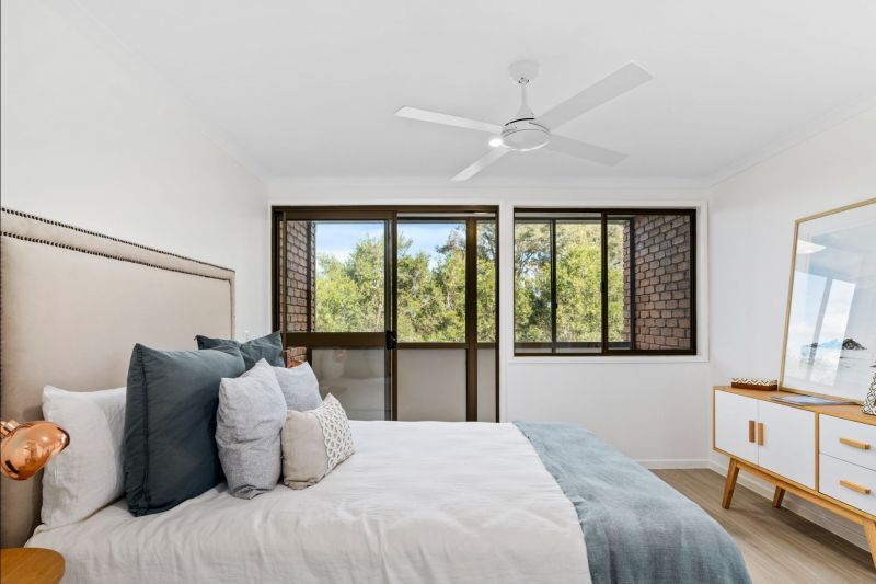 Serene top-floor apartment in a prime location