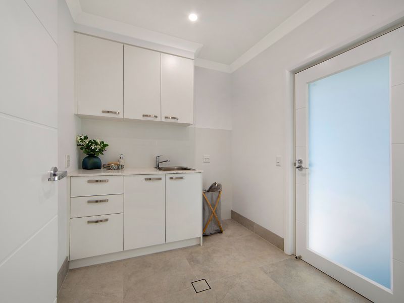 Spacious 'Hawkesbury' villa design