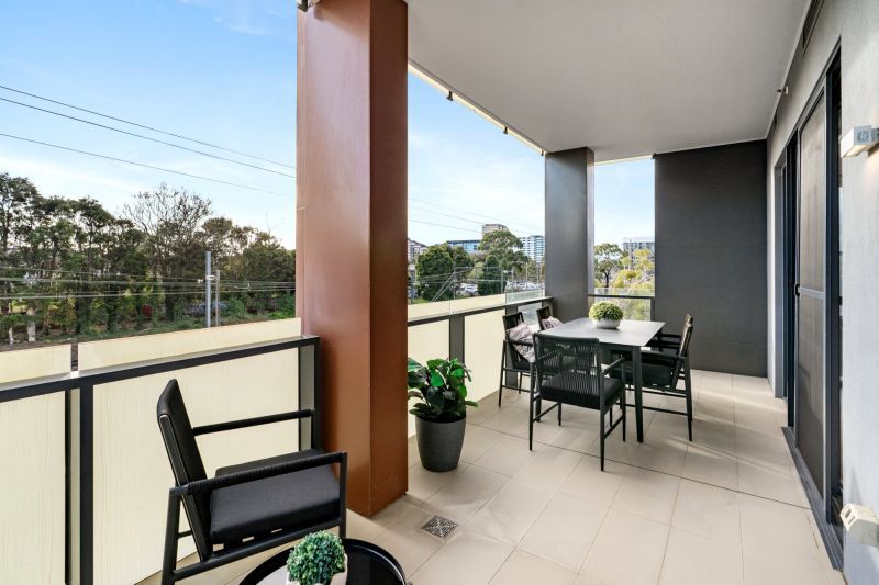 Effortless Retirement Living in a Modern 3-Bed Apartment