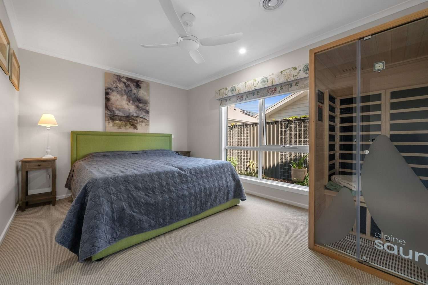 Elegant Home, Premium Extras