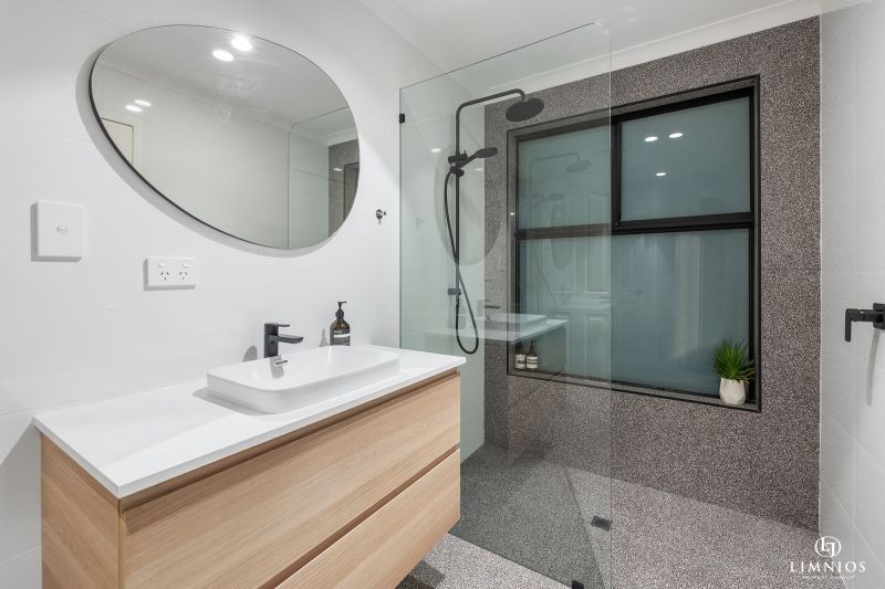 Standalone street front villa