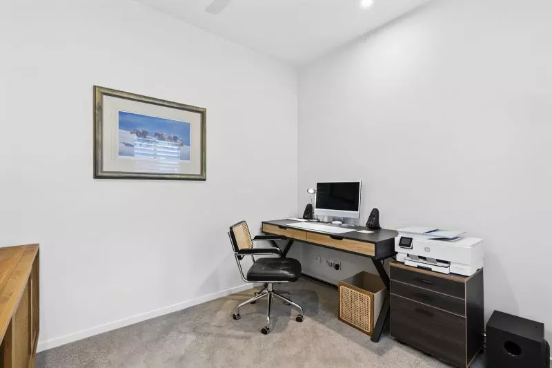 Established Sequoia IN IMMACULATE CONDITION