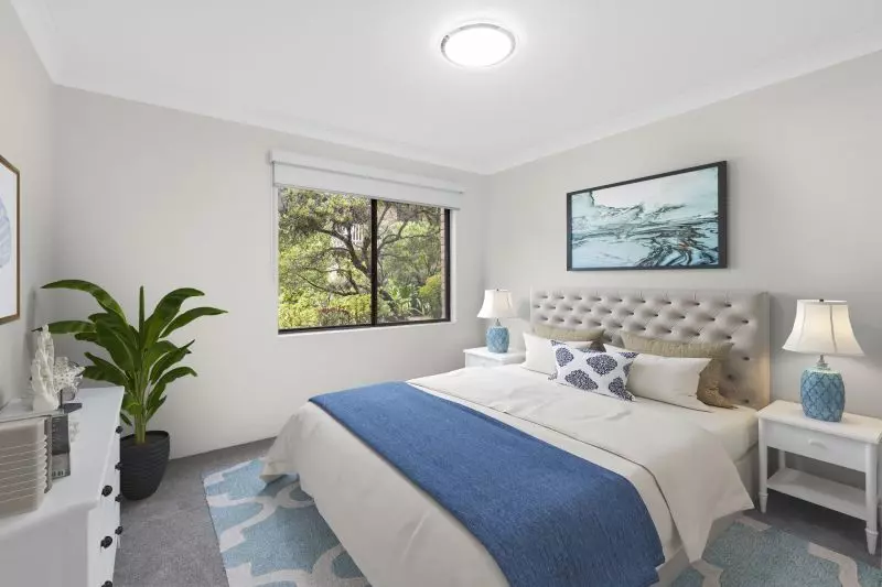 Beautifully renovated 1 bedroom  ground floor apartment close to the main clubhouse with large courtyard.