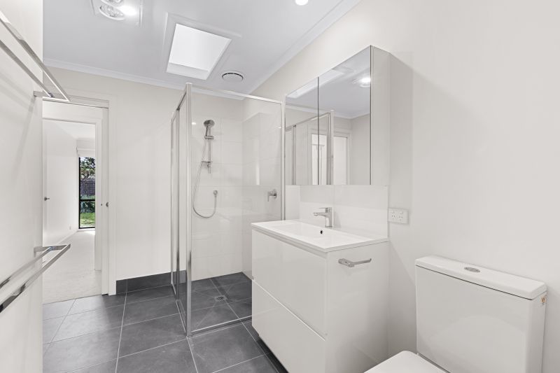 Fully renovated 2 bedroom unit in private section of village