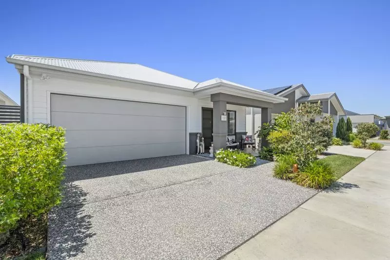 Site 151 - Established Kalbar