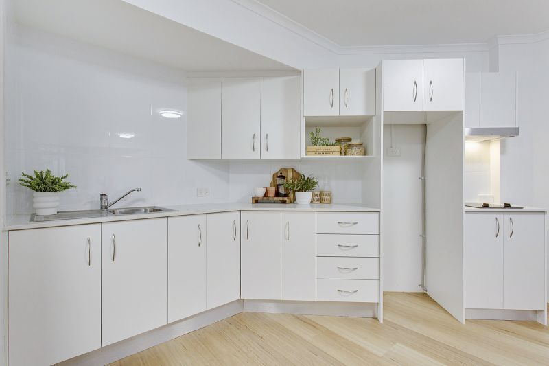 Cozy conveniently located one-bedroom apartment