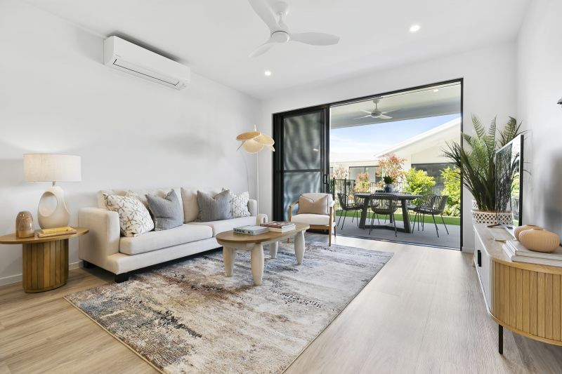 Entry level floorplan, effortless living at it's best!