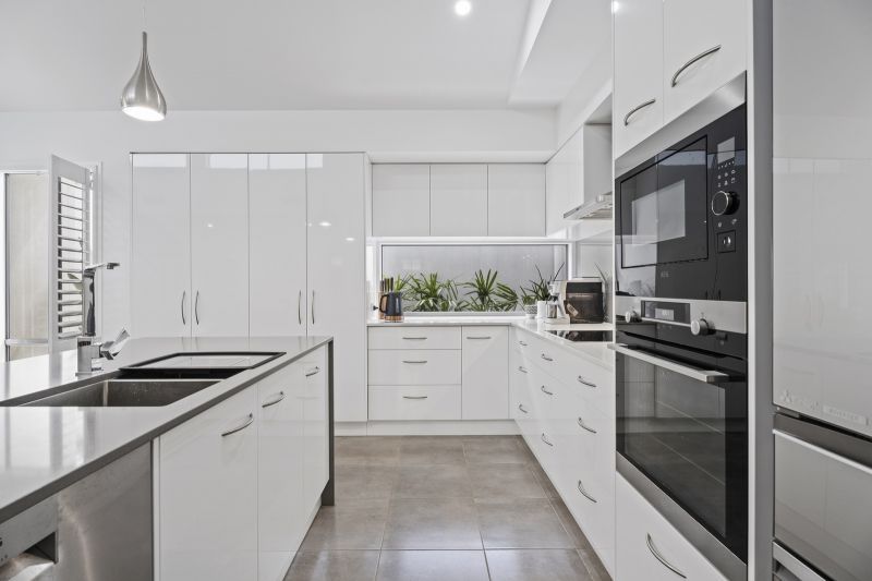 Site 100 - Established Atoll