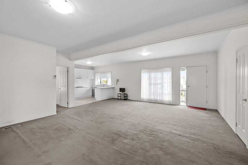 Quiet, Corner Location – Spacious Design