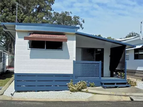 Lime Tree Village - Site 20