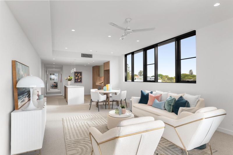 A city‑view sanctuary with room to live