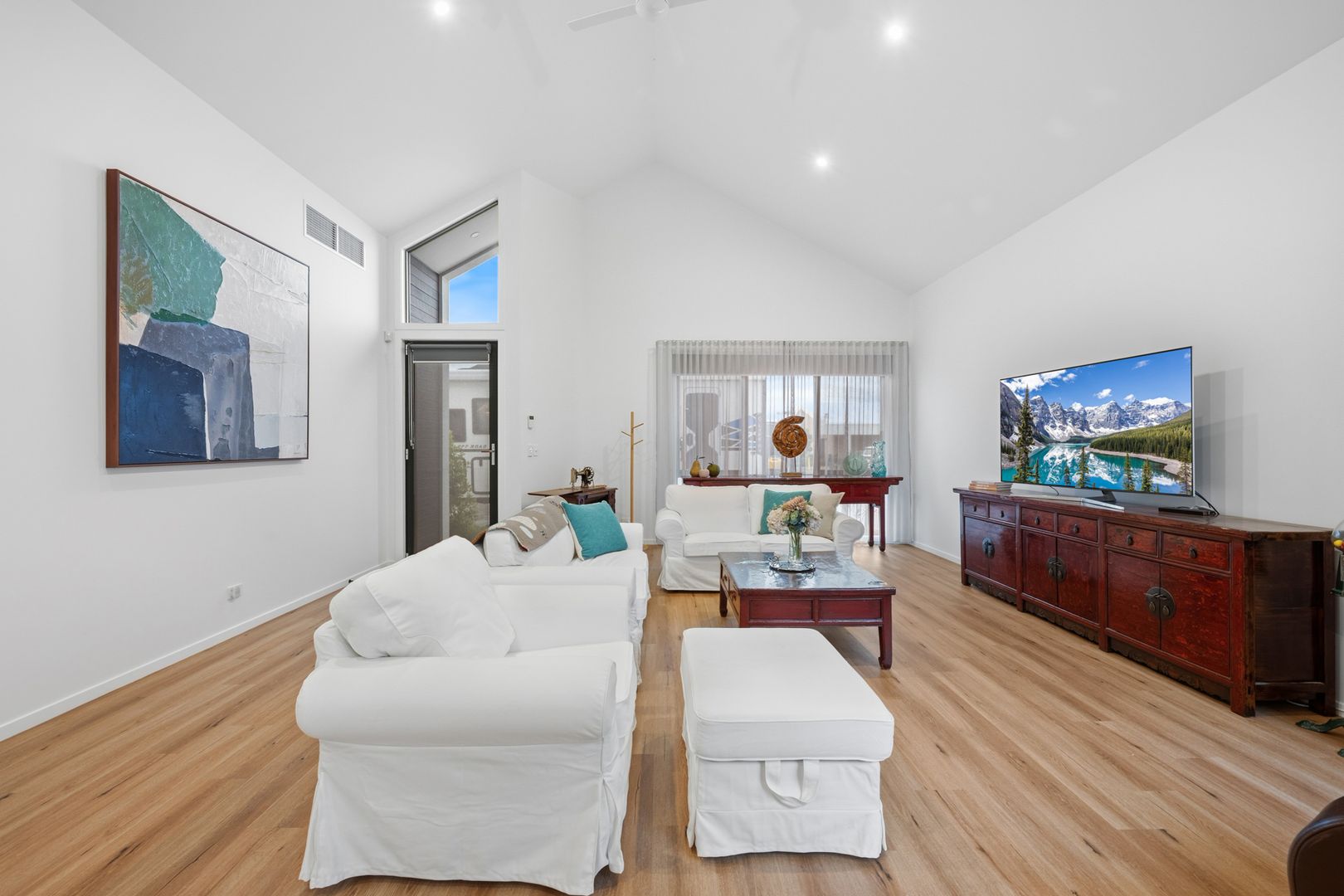 Move In, Settle Down and Enjoy the Lifestyle You Deserve