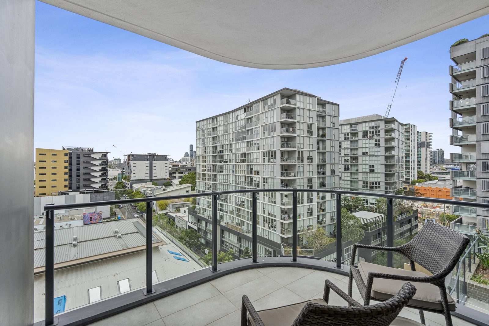 Seamless one bedroom apartment