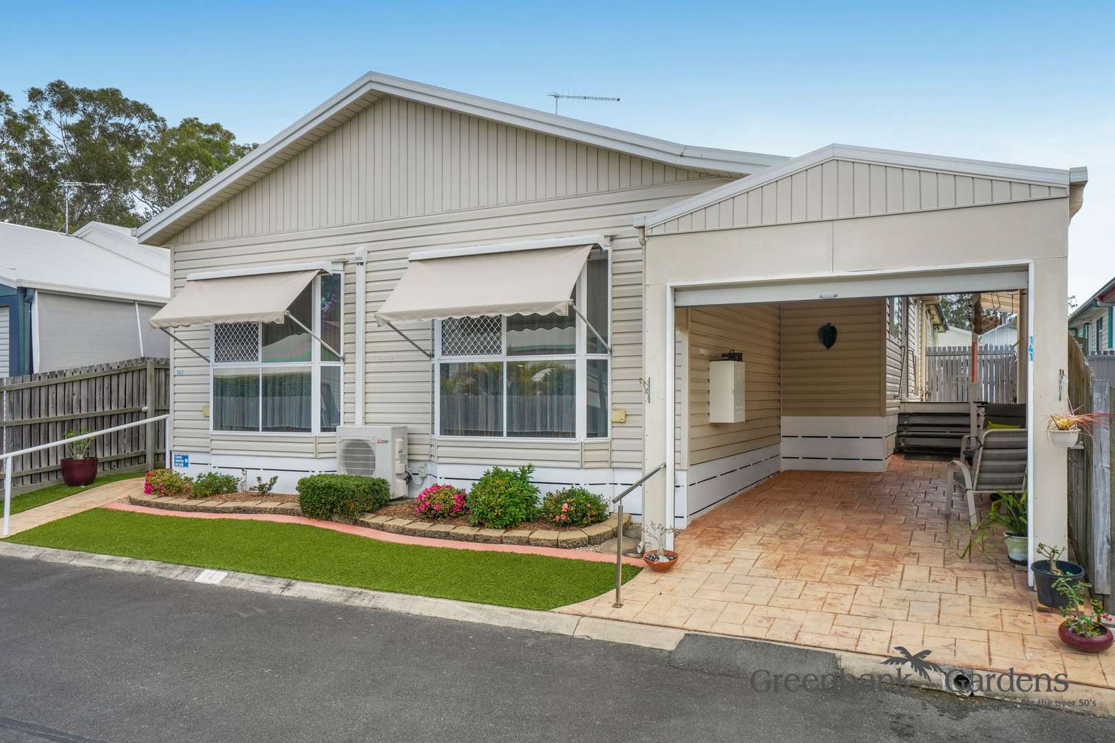 Stylish & Easy-Care Living in Greenbank Gardens