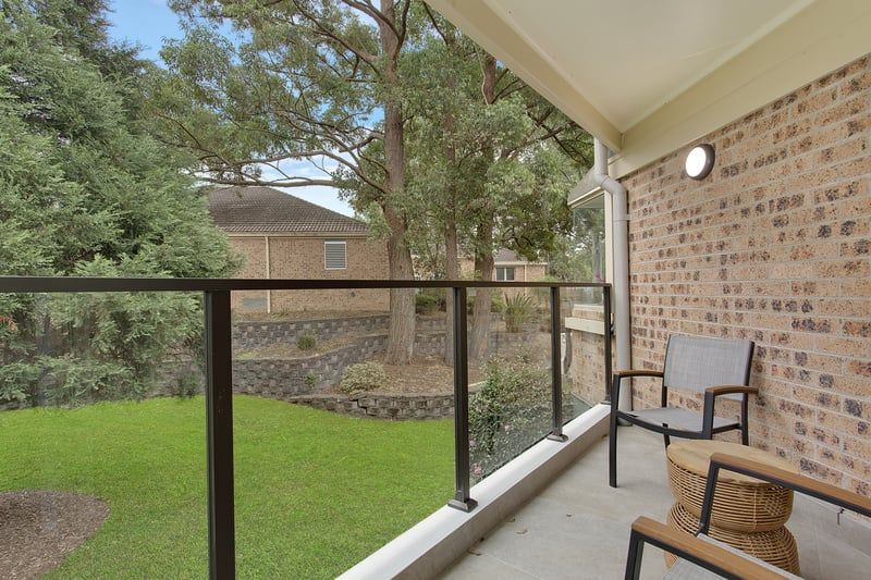 Bright Serviced Apartment in Prime Lutanda Manor Position