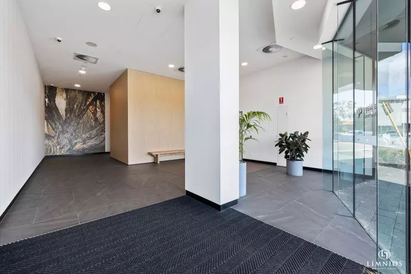 Contemporary Style Apartment in Perfect Location